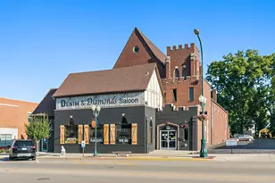 425 W State St, Sycamore, IL 60178 - Photo 1