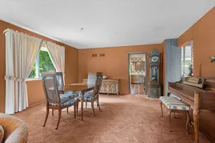 2350 Greenwood Rd, Northbrook, IL 60062 - Photo 4
