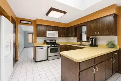 934 Regent Street, New Lenox, IL 60451 - Photo 6