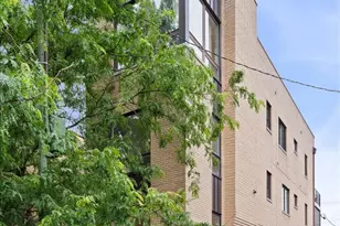 1355 W Erie St, Chicago, IL 60622 - Photo 1