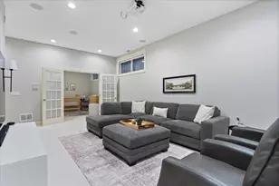 1355 W Erie St, Chicago, IL 60622 - Photo 18