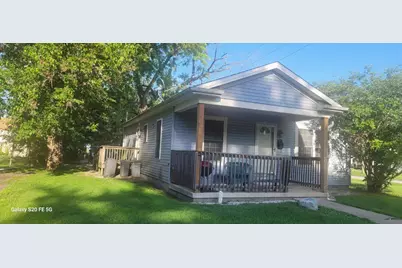 1302 N Champaign Street, Champaign, IL 61820 - Photo 1