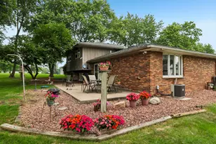 221 S Anderson Rd, New Lenox, IL 60451 - Photo 12