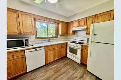 1737 Harrow Court #B, Wheaton, IL 60189 - Photo 6