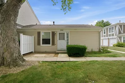 1046 Hampton Harbor #1046, Schaumburg, IL 60193 - Photo 4
