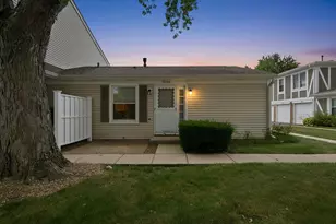 1046 Hampton Harbor, Schaumburg, IL 60193 - Photo 1