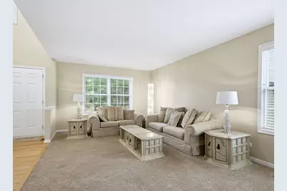 520 Barton Creek Drive, Lake in the Hills, IL 60156 - Photo 4