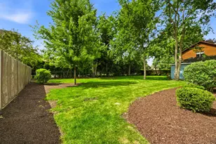 1562 Harding Rd, Northfield, IL 60093 - Photo 24