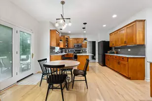 706 Norway Pl, Oswego, IL 60543 - Photo 10