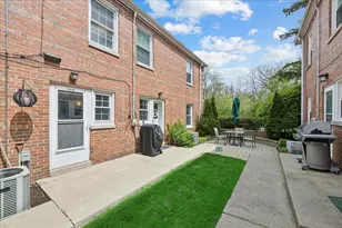 310 Jackson Ave, Glencoe, IL 60022 - Photo 22