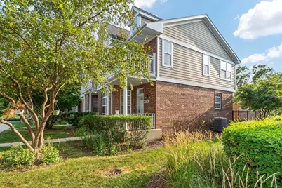 1896 Keystone Place #1896, Schaumburg, IL 60193 - Photo 2