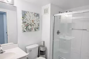 811 Chicago Ave, Evanston, IL 60202 - Photo 8