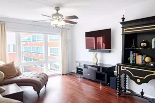 811 Chicago Ave, Evanston, IL 60202 - Photo 4