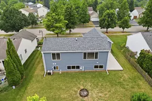 633 Indian Trail Rd, Antioch, IL 60002 - Photo 30