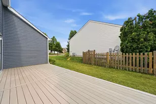 633 Indian Trail Rd, Antioch, IL 60002 - Photo 26