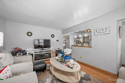 743 Newcastle Avenue, Westchester, IL 60154 - Photo 6