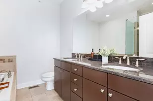 922 Warren Ave, Downers Grove, IL 60515 - Photo 16