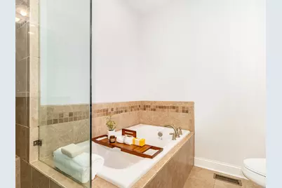 922 Warren Avenue #105, Downers Grove, IL 60515 - Photo 16