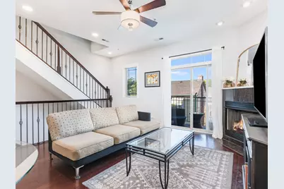 922 Warren Avenue #105, Downers Grove, IL 60515 - Photo 6