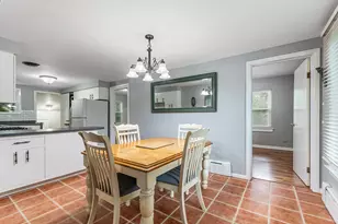 28 S Richmond Ave, Westmont, IL 60559 - Photo 6