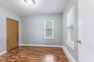 28 S Richmond Ave, Westmont, IL 60559 - Photo 10