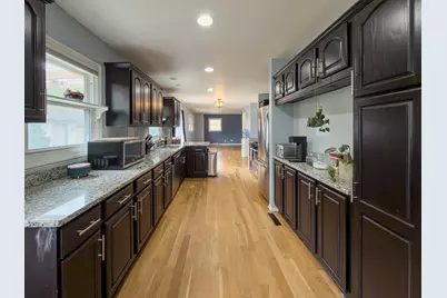 23W477 Burdette Avenue, Carol Stream, IL 60188 - Photo 8