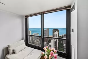 1030 N State St, Chicago, IL 60610 - Photo 2