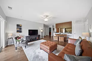 255 E Liberty Dr, Wheaton, IL 60187 - Photo 8