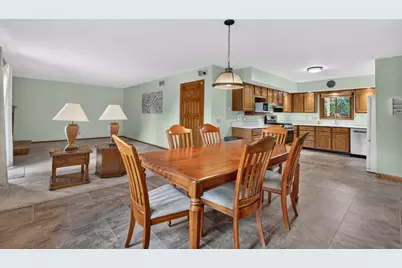 4930 Minns, Machesney Park, IL 61115 - Photo 10