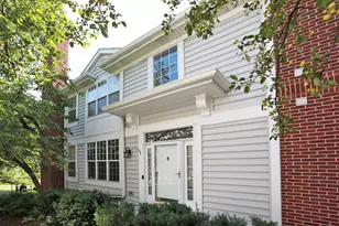 149 Fulbright Ln, Schaumburg, IL 60194 - Photo 2