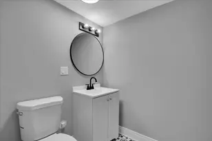735 E 105th St, Chicago, IL 60628 - Photo 28