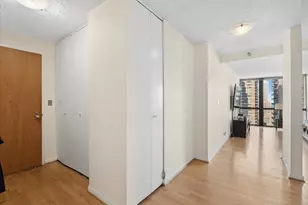 1122 N Clark St, Chicago, IL 60610 - Photo 2
