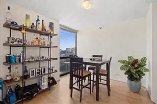 1122 N Clark St, Chicago, IL 60610 - Photo 6