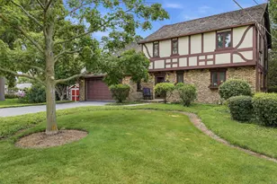 534 E Forest Ave, Wheaton, IL 60187 - Photo 32