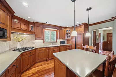 534 E Forest Avenue, Wheaton, IL 60187 - Photo 10