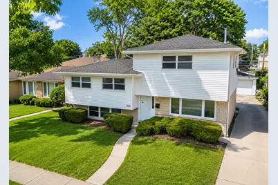 2125 Plainfield Drive, Des Plaines, IL 60018 - Photo 1