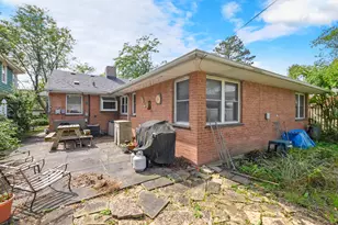 2631 Central Dr, Flossmoor, IL 60422 - Photo 4