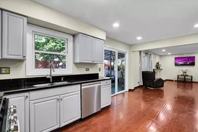 628 Primrose Lane, Schaumburg, IL 60194 - Photo 12