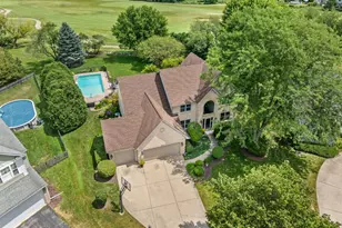 1405 Darlington Ct, Algonquin, IL 60102 - Photo 2