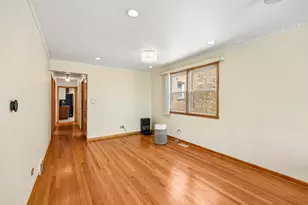 1914 W Farwell Ave, Chicago, IL 60626 - Photo 4