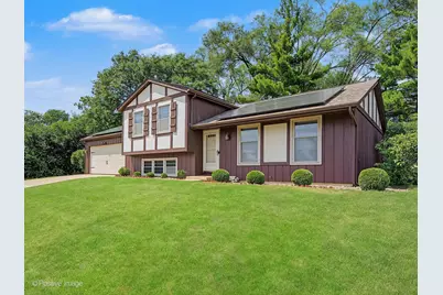 800 Marston Avenue NE, Glen Ellyn, IL 60137 - Photo 2