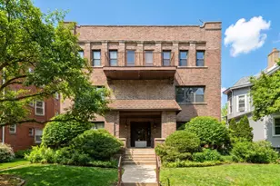 824 Hinman Ave, Evanston, IL 60202 - Photo 1