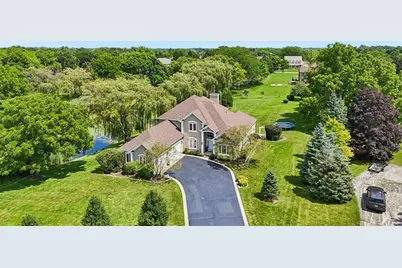 184 Bluebird Court, Hawthorn Woods, IL 60047 - Photo 1