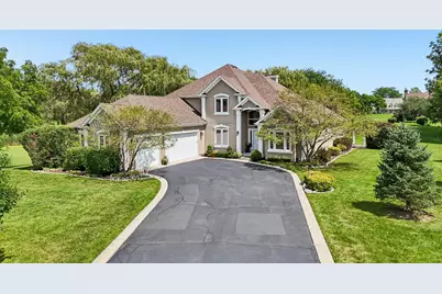 184 Bluebird Court, Hawthorn Woods, IL 60047 - Photo 2