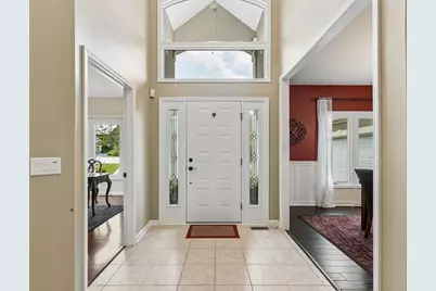 184 Bluebird Court, Hawthorn Woods, IL 60047 - Photo 4