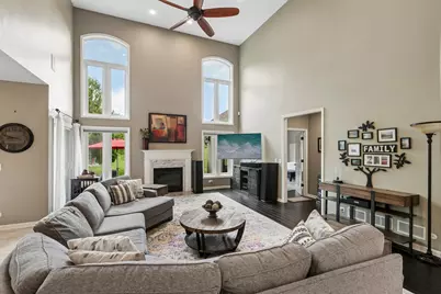 184 Bluebird Court, Hawthorn Woods, IL 60047 - Photo 6