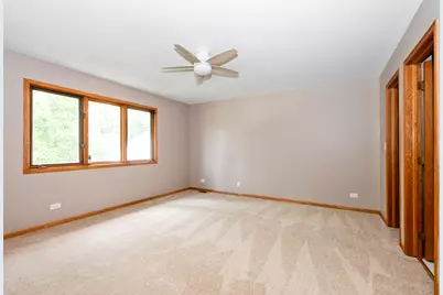 8608 Lamon Avenue, Burbank, IL 60459 - Photo 16