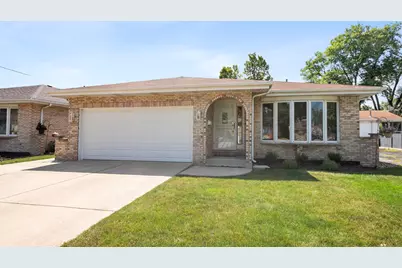 8608 Lamon Avenue, Burbank, IL 60459 - Photo 1