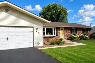 431 S Jean St, Peotone, IL 60468 - Photo 2