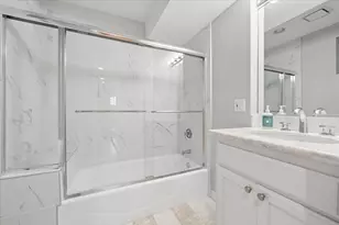 1015 N Hermitage Ave, Chicago, IL 60622 - Photo 32